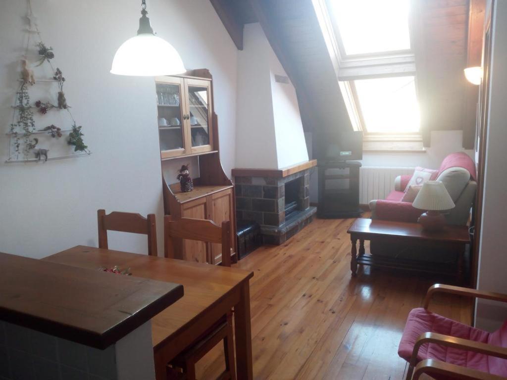 Apartament Esterri Esterri D'Aneu Ngoại thất bức ảnh